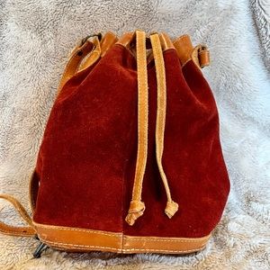 Authentic vintage crossbody/shoulder bag from the 80s